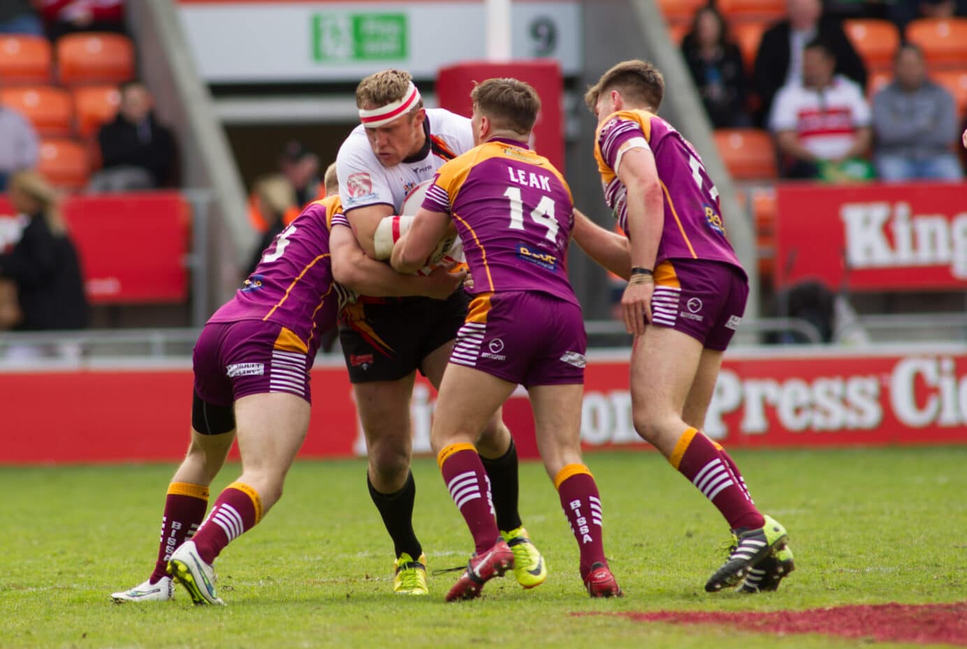 2015 - Dewsbury v Batley (SB) - Dewsbury v Batley Steve Gaunt - TLP BATLEY DEWSBURY-15